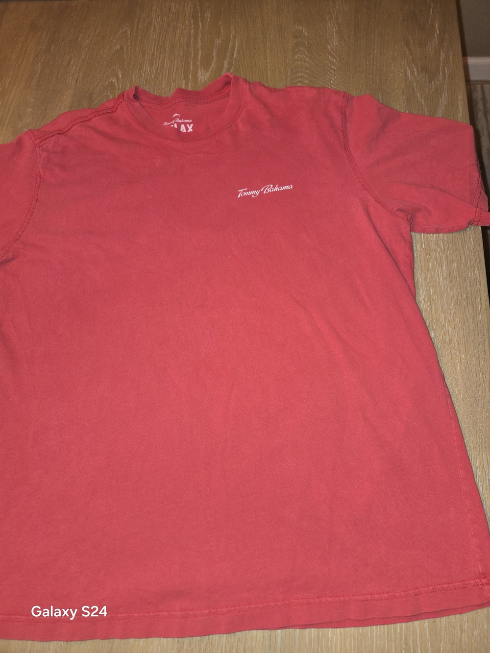 Tommy Bahama Relax Red 'Nice Catch' Graphic Tee Mens L - Picture 3 of 4